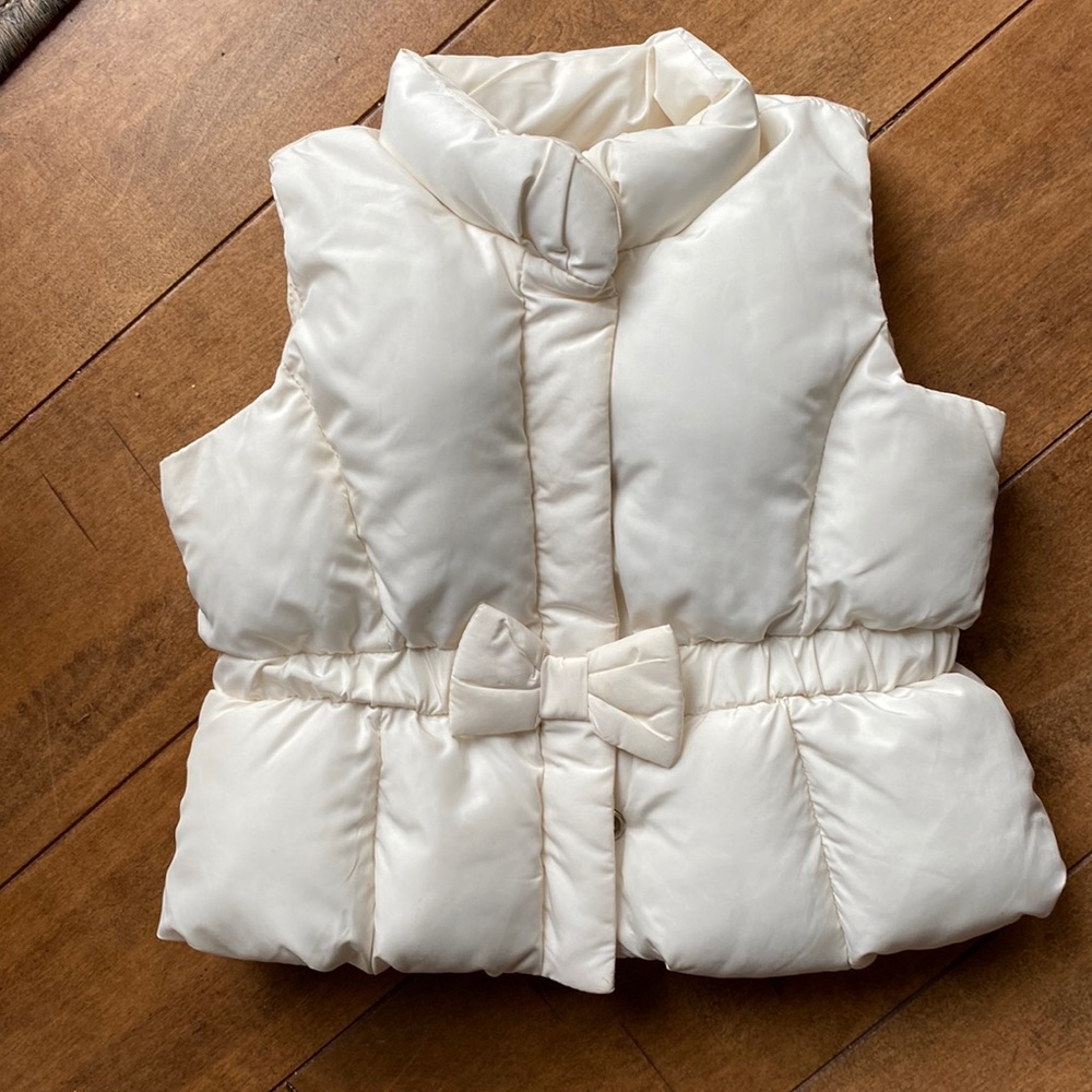 BabyGap 6 to 12 months puffer vest with bow